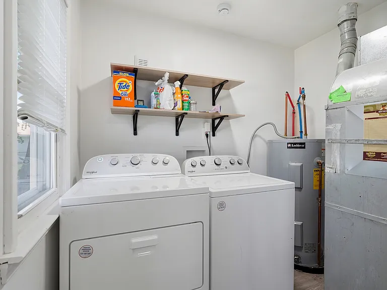 3175 McDowell St — Photo 26