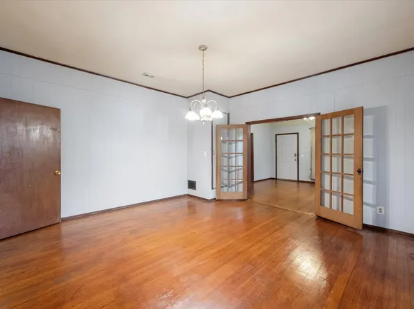 1533 W 4th Ave, Corsicana, TX 75110