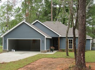 377 Rawls Springs Loop, Hattiesburg, MS 39402