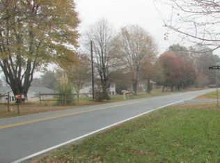 1911 Old Winston Rd, Pinnacle, NC 27043