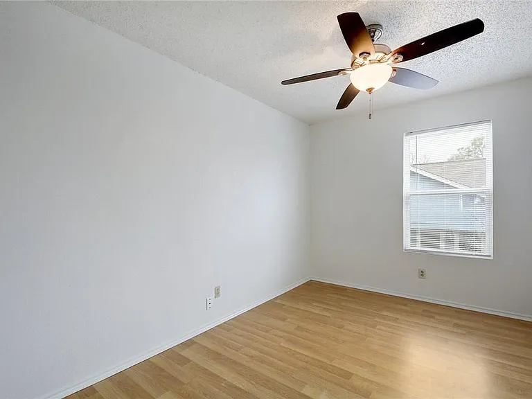 6102 Parkwood Dr #A — Photo 18