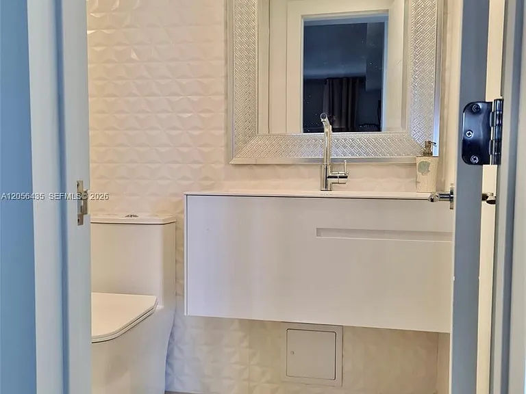 3001 S Ocean Dr #721 — Photo 14