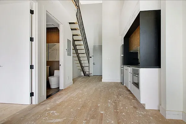 Rented by The Agency | media 1