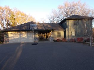 6513 Kurtz Ln, Eden Prairie, MN 55346