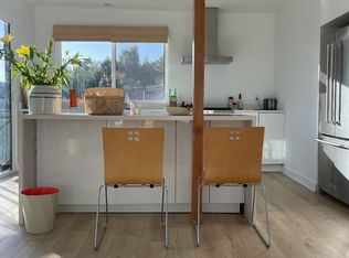 620 Park Row Dr, Los Angeles, CA 90012