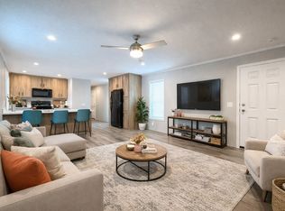 29800 Guilford Cir #64, New Baltimore, MI 48051