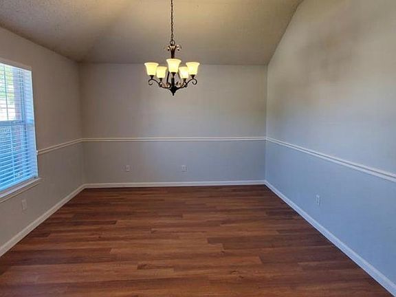 2nd image of 10809 Fawn Valley Dr