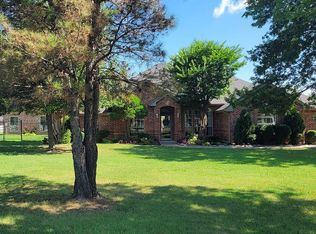 1901 Clover Springs Dr, Haslet, TX 76052