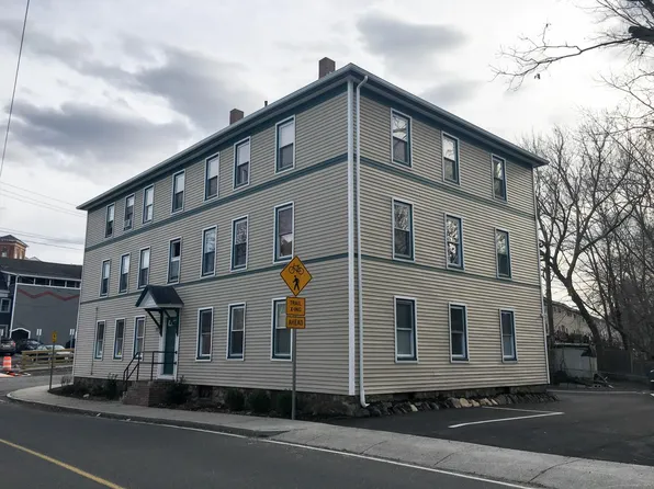 2 Florida Rd APT 2, Maynard, MA 01754