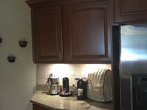 3rd image of 23 Kenlyn Dr