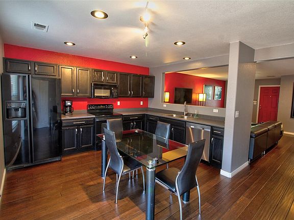 2nd image of 11039 Claude Ct
