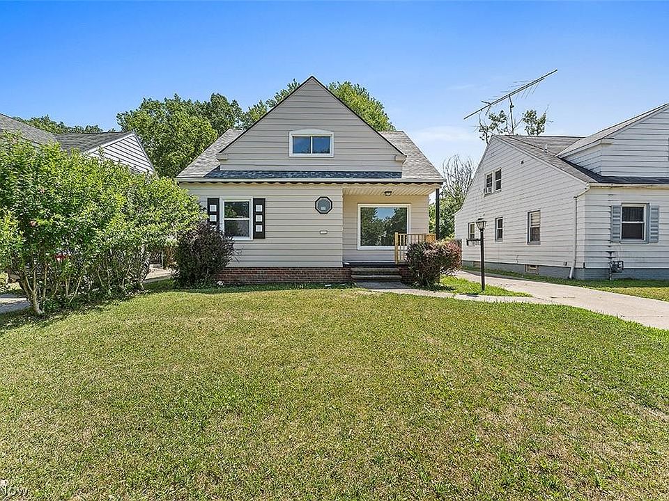 1st image of 17808 Dalewood Ave