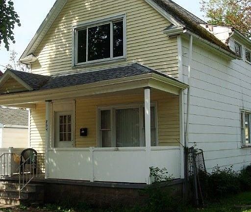 2nd image of 204 East St