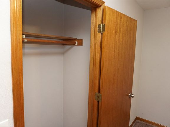 5th image of 321 W Mechanic St