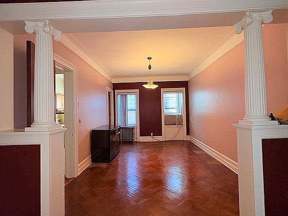 3rd image of 317 Caton Ave