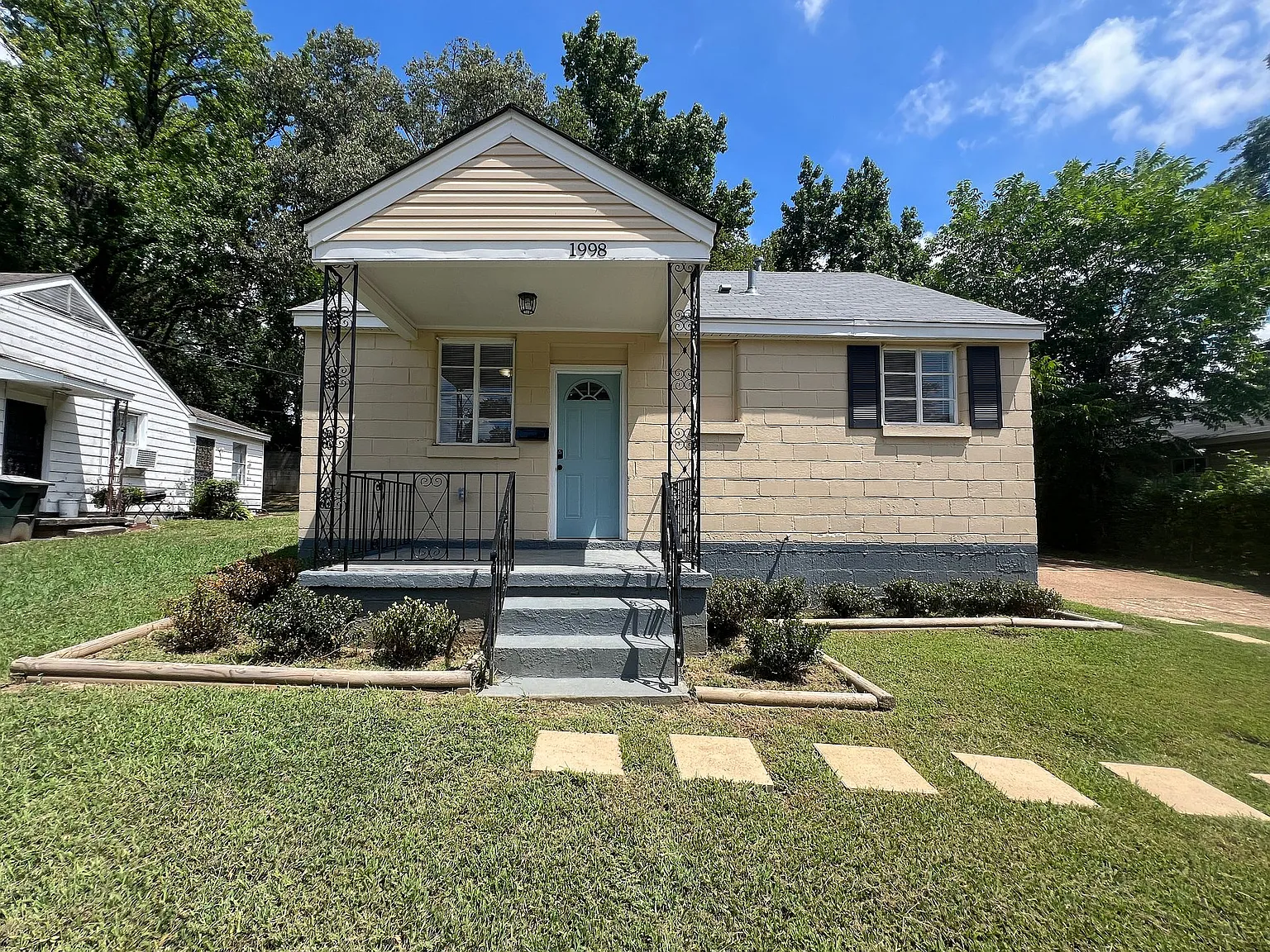 1998 N Dianne Cir — Photo 1