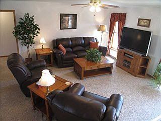 5th image of 346 Diamond Oaks Dr