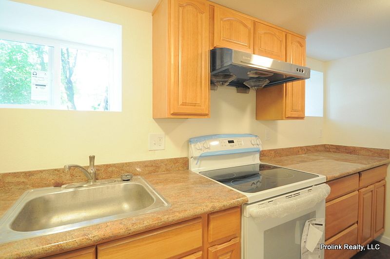 1st image of 5525 15th Ave NE #E