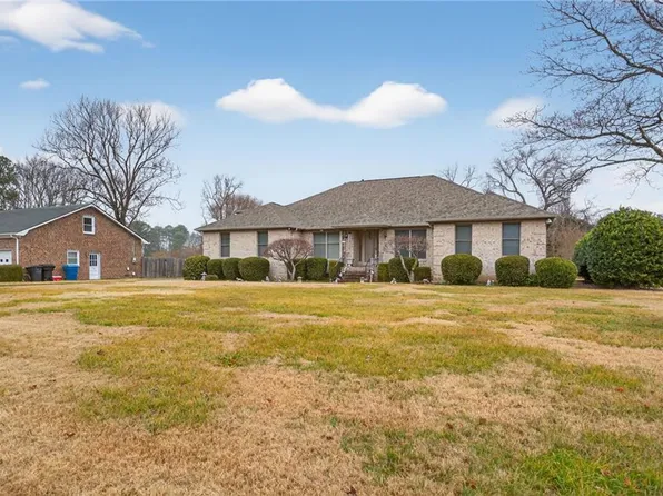 5512 Connie Ln, Virginia Beach, VA 23462