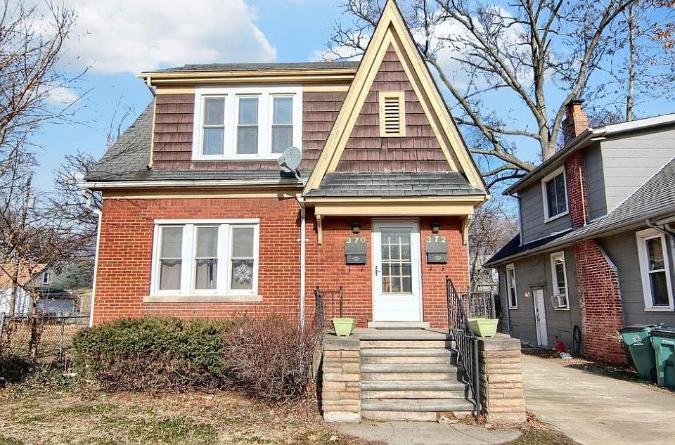 1st image of 372 W Bennett Ave #372