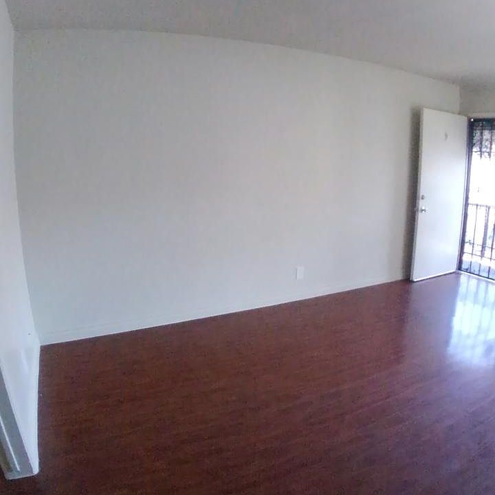 2nd image of 6326 Crenshaw Blvd