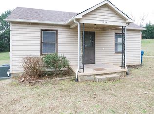 1024 15th St SW, Hickory, NC 28602