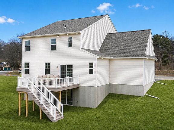 2nd image of 1002 Jacks Place Gln