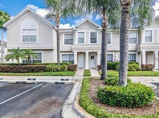 712 Kensington Lake Cir, Brandon, FL 33511