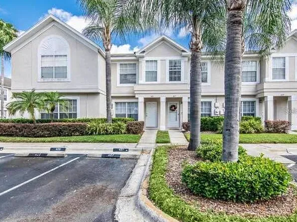 712 Kensington Lake Cir, Brandon, FL 33511