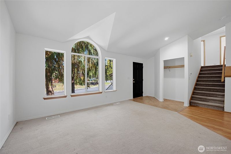 3rd image of 8716 17th Street NE