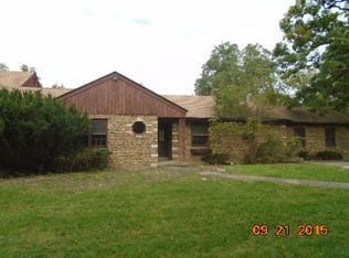 25900 W State Route 22, Barrington, IL 60010