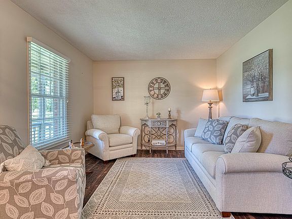 5th image of 10899 Beck Rd