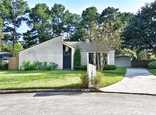 25703 Old Carriage Ln, Spring, TX 77373