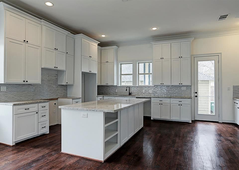 1st image of 2209 Ella Blvd