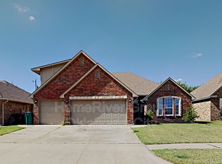15305 Cardinal Nest Dr, Edmond, OK 73013