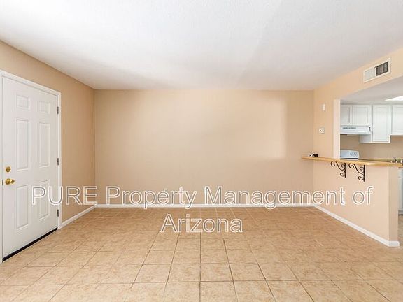 4th image of 700 W University Dr Unit 114