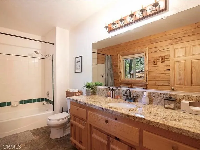 1793 Columbine Dr — Photo 17