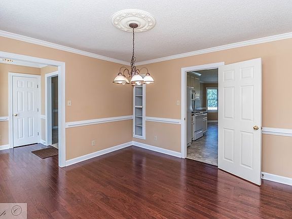 4th image of 109 Mourning Dove Ln