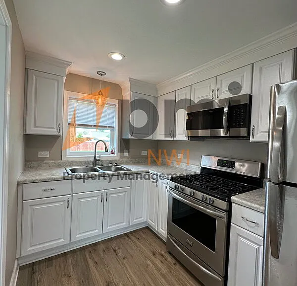99-105 McAlpin St #103 — Photo 11