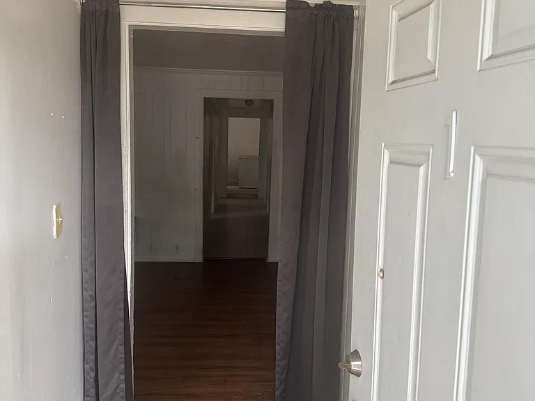 6914 N Central Ave #1 — Photo 11