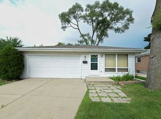 6 N Iowa Ave, Addison, IL 60101