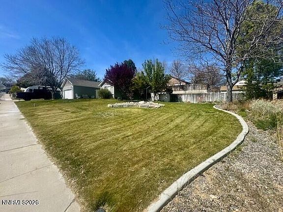 3rd image of 646 W National Ave