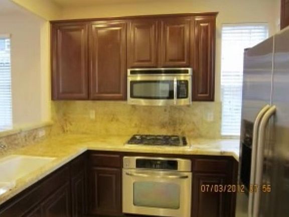 5th image of 10410 Duxbury Ln