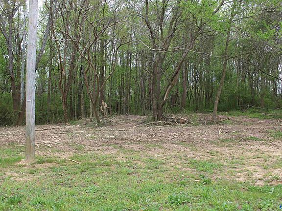 3rd image of 62 Luthers Rd