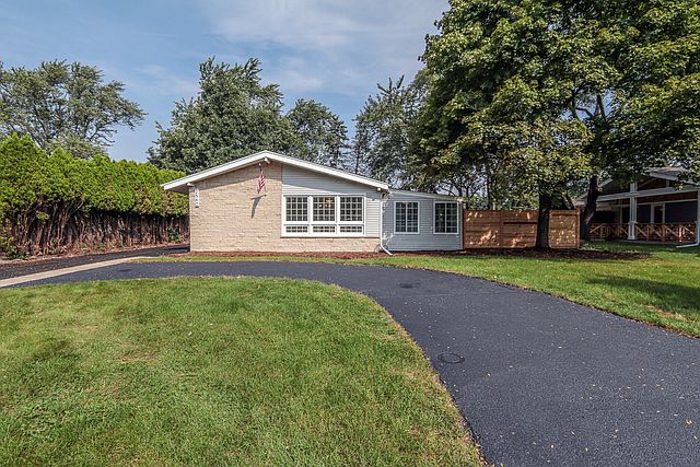 1st image of 2540 Bel Air Dr