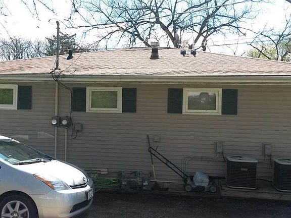 4th image of 640-642 Galena St