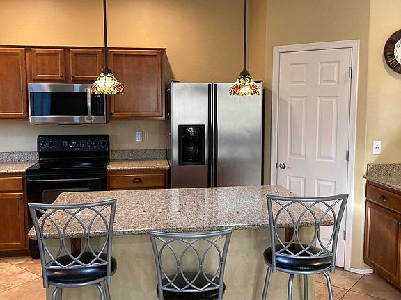 4th image of 3650 E Vallejo Ct