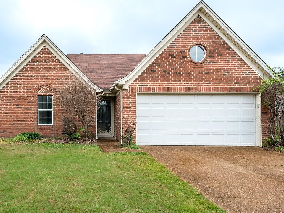 1st image of 2137 Oak Springs Dr
