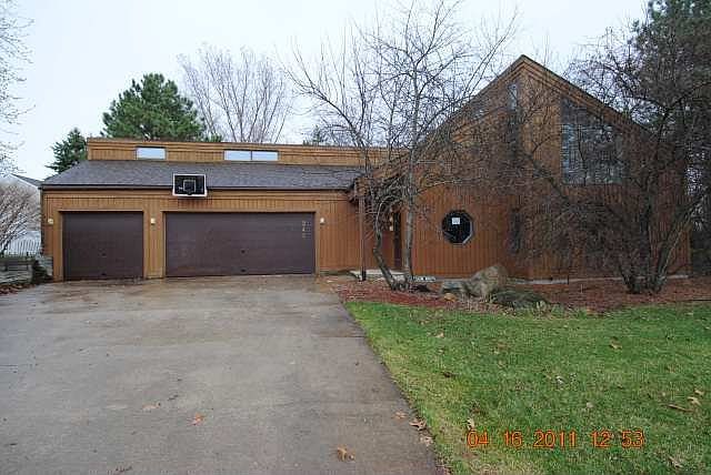 1st image of 242 Saline River Dr