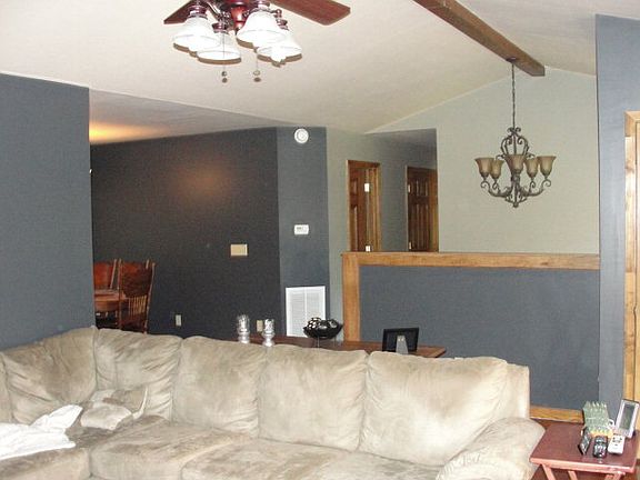 4th image of 620 Shady Oaks Dr